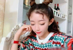 小伊伊吃瓜爆料图片,吃瓜现场大揭秘！