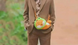 小伊伊吃瓜爆料图片,吃瓜现场大揭秘！